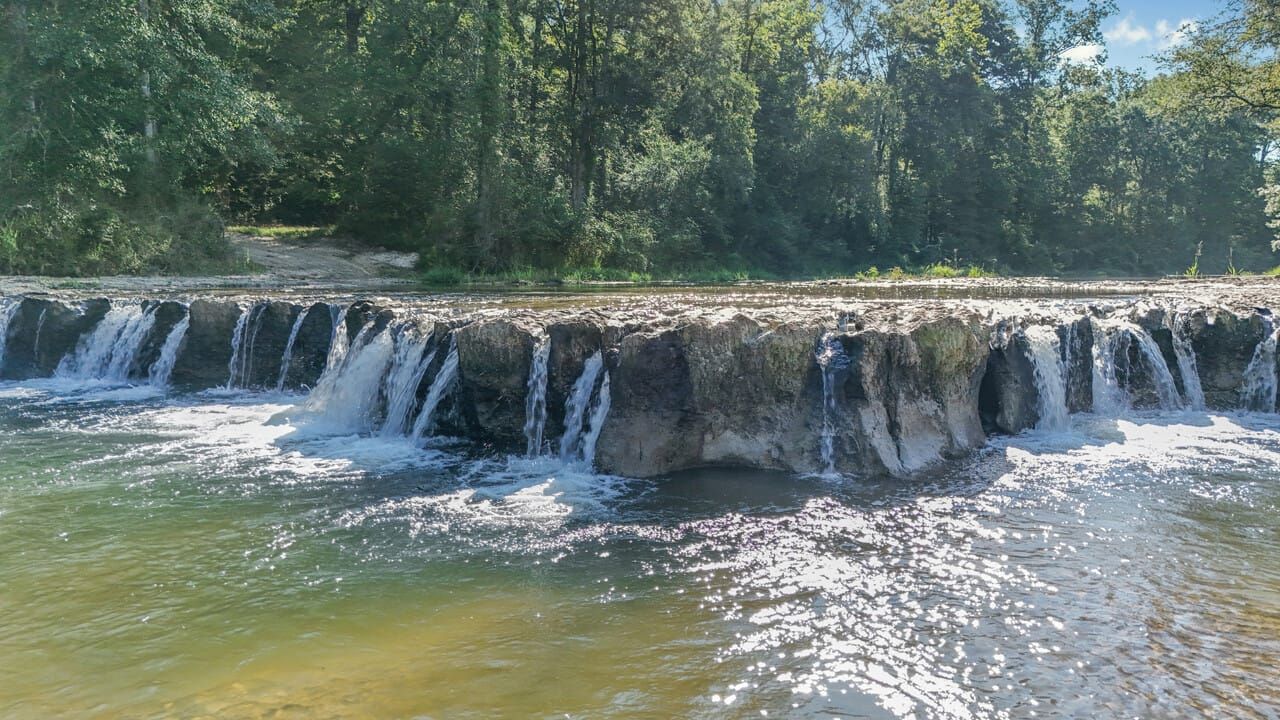 Hunting Lodge with Waterfall in Wilkinson County, MS