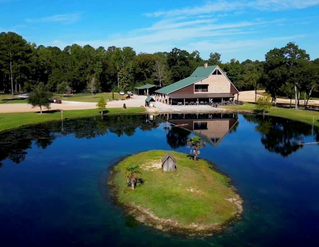 Hunting Lodge with Waterfall in Wilkinson County, MS