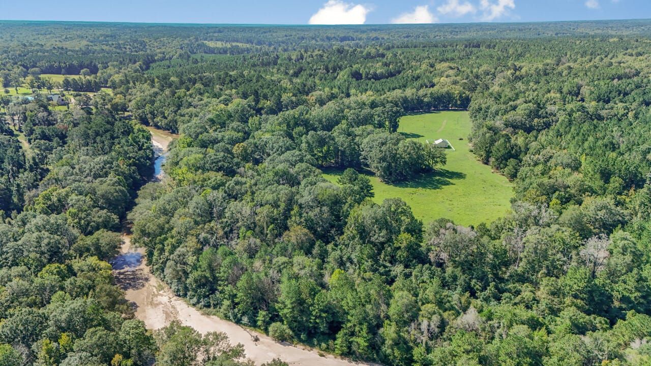 Hunting Lodge with Waterfall in Wilkinson County, MS