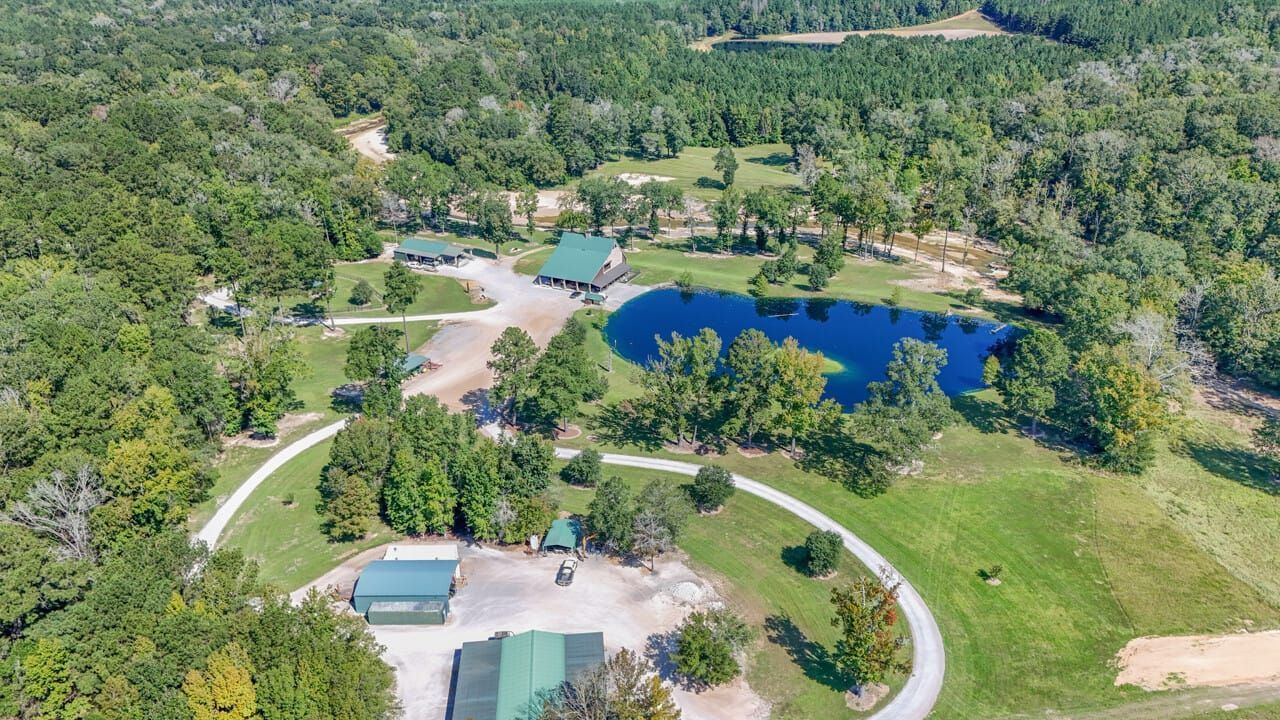 Hunting Lodge with Waterfall in Wilkinson County, MS