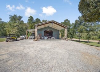 Hunting Lodge with Waterfall in Wilkinson County, MS