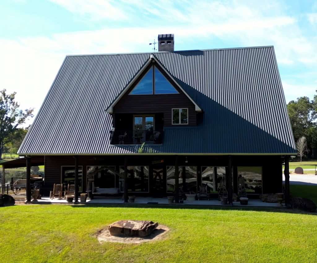 Hunting Lodge with Waterfall in Wilkinson County, MS