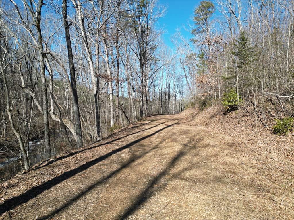 A Hunter’s Paradise: 219 Acres of Outdoor Splendor