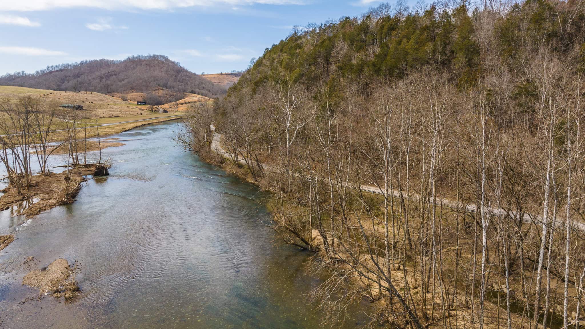 Secluded Riverfront Paradise in East Tennessee’s Wilderness Hancock Coun