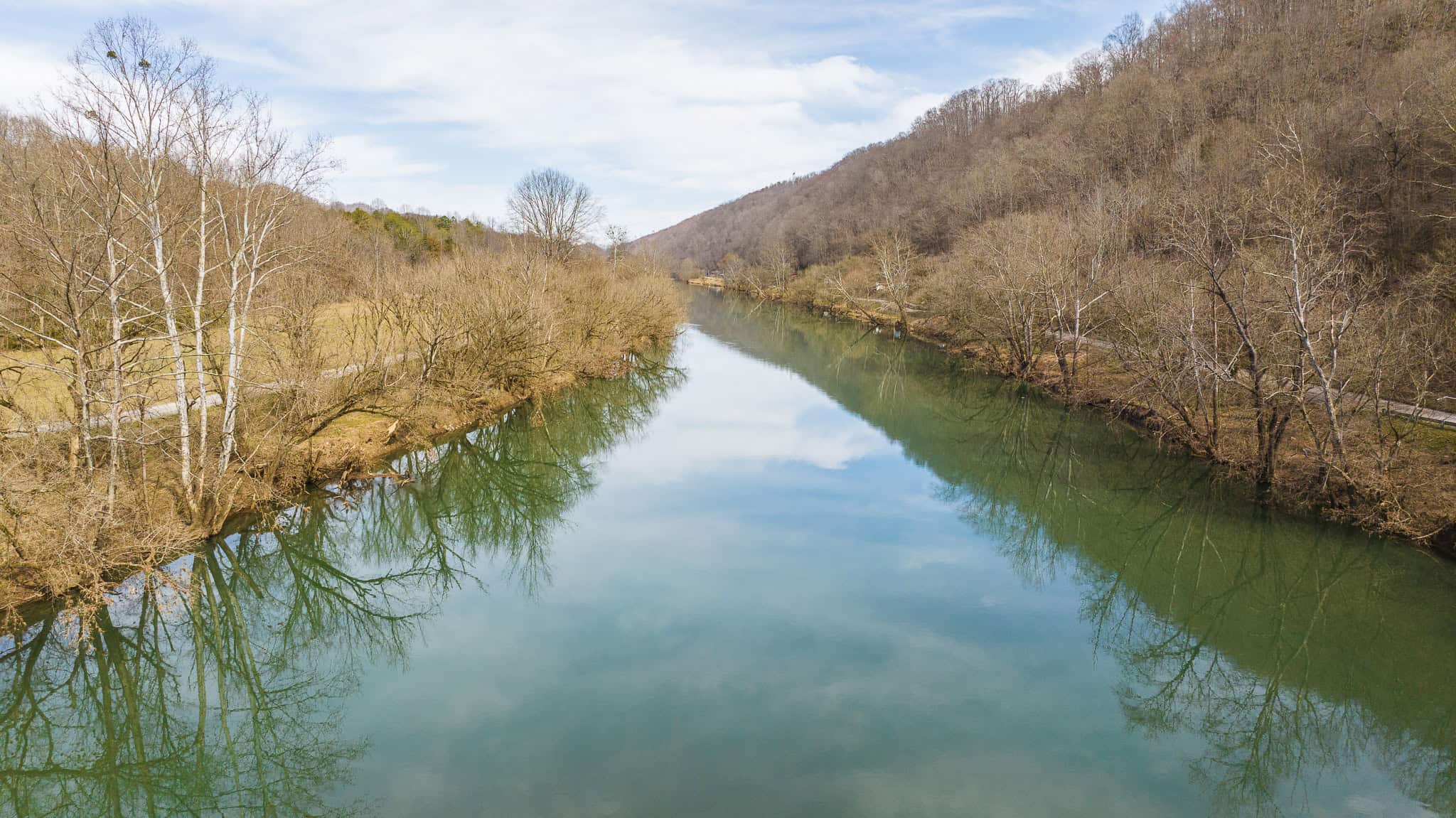 Secluded Riverfront Paradise in East Tennessee’s Wilderness Hancock Coun