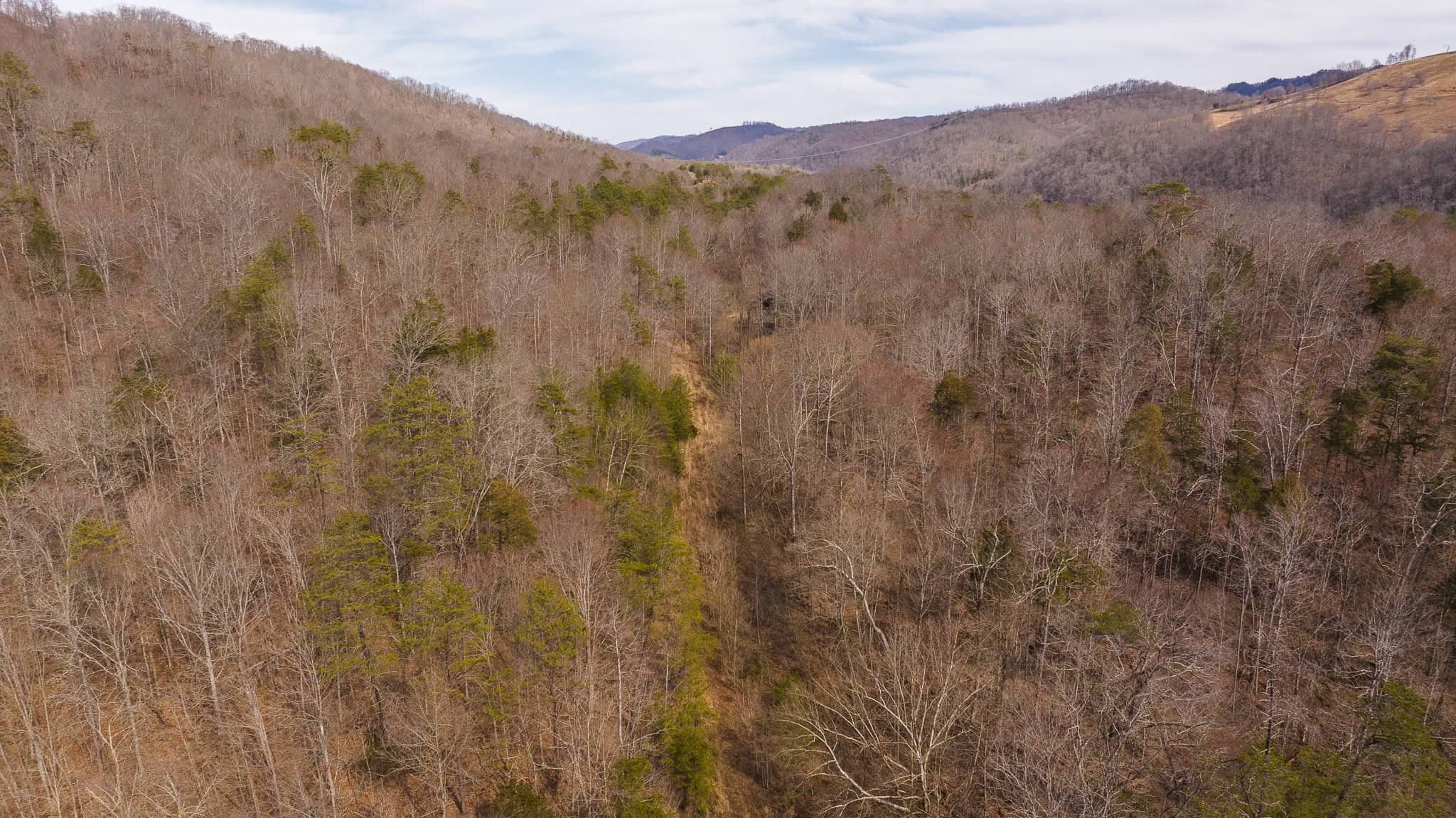 Secluded Riverfront Paradise in East Tennessee’s Wilderness Hancock Coun