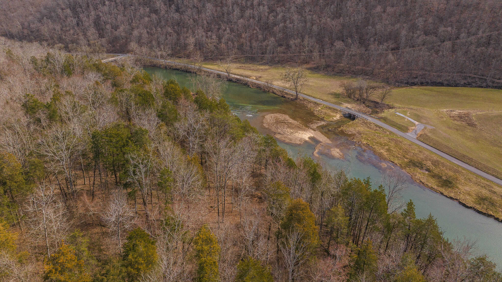 Secluded Riverfront Paradise in East Tennessee’s Wilderness Hancock Coun