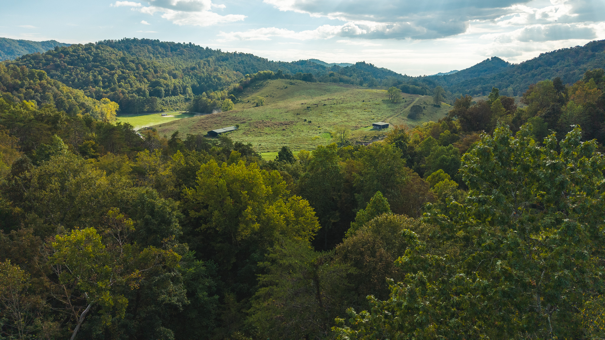 Secluded Riverfront Paradise in East Tennessee’s Wilderness Hancock County