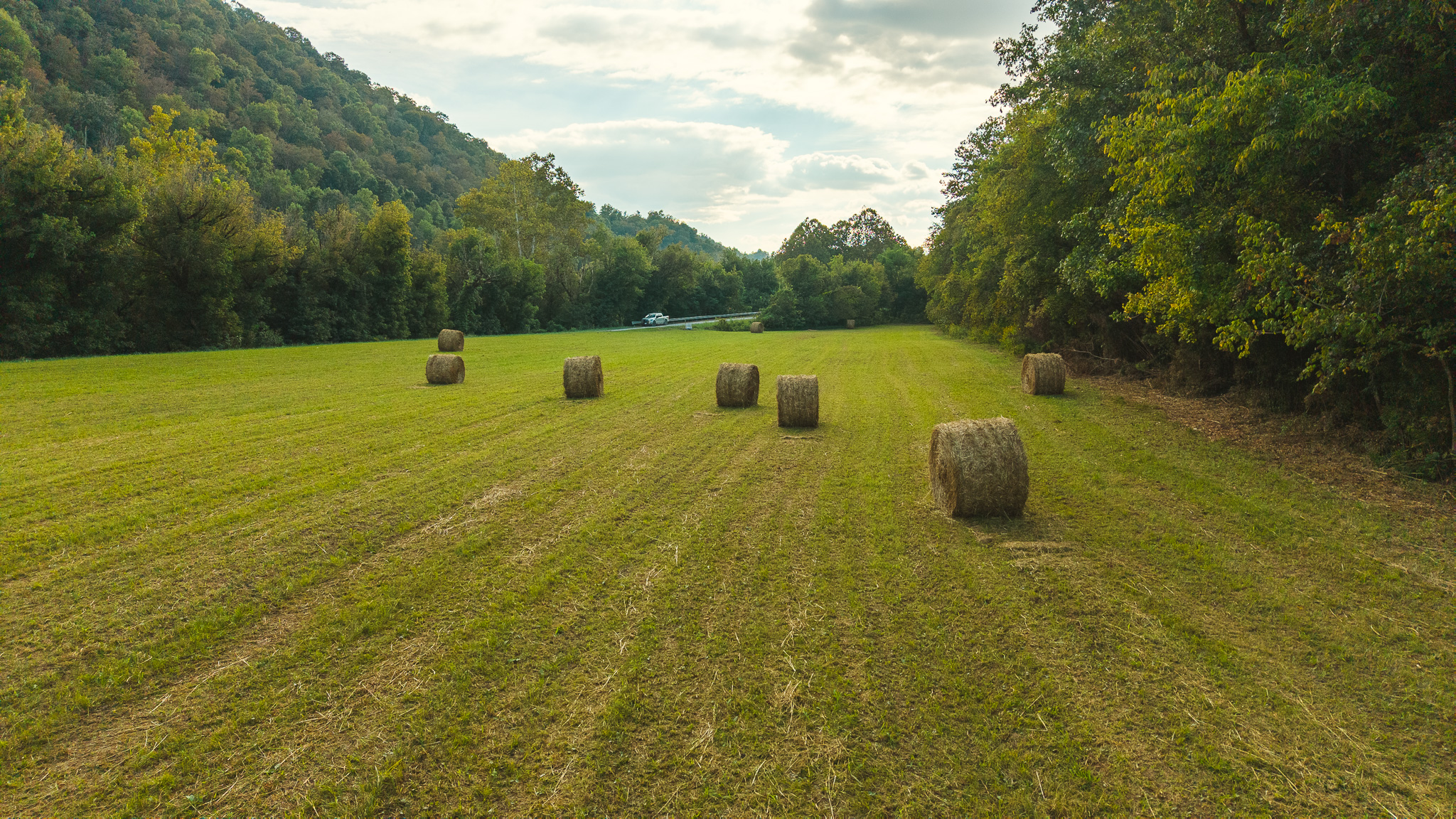 Secluded Riverfront Paradise in East Tennessee’s Wilderness Hancock County