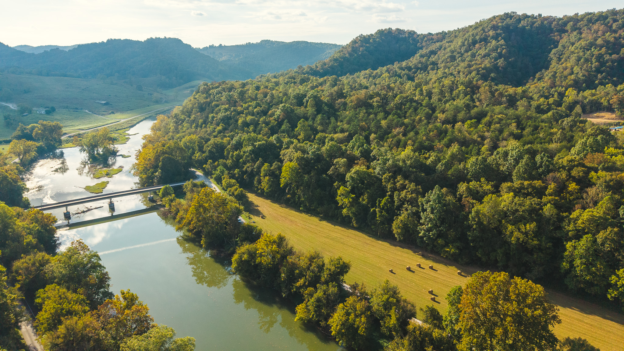 Secluded Riverfront Paradise in East Tennessee’s Wilderness Hancock County