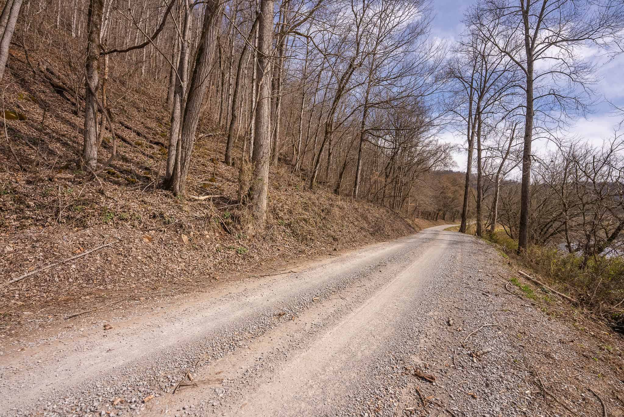 Secluded Riverfront Paradise in East Tennessee’s Wilderness Hancock Coun