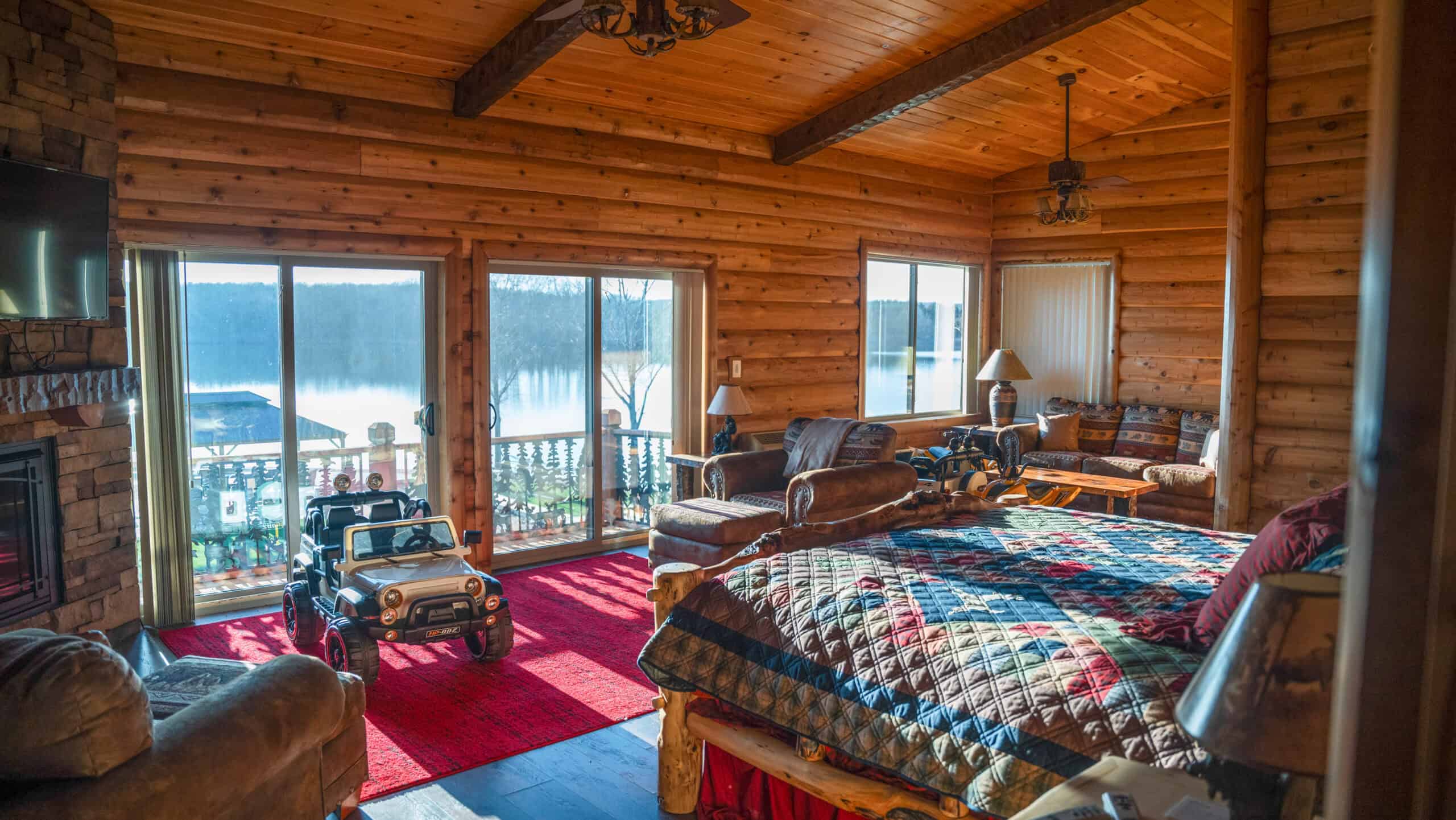 Multi-Property Hunting Estate for Sale in Washington County, MO