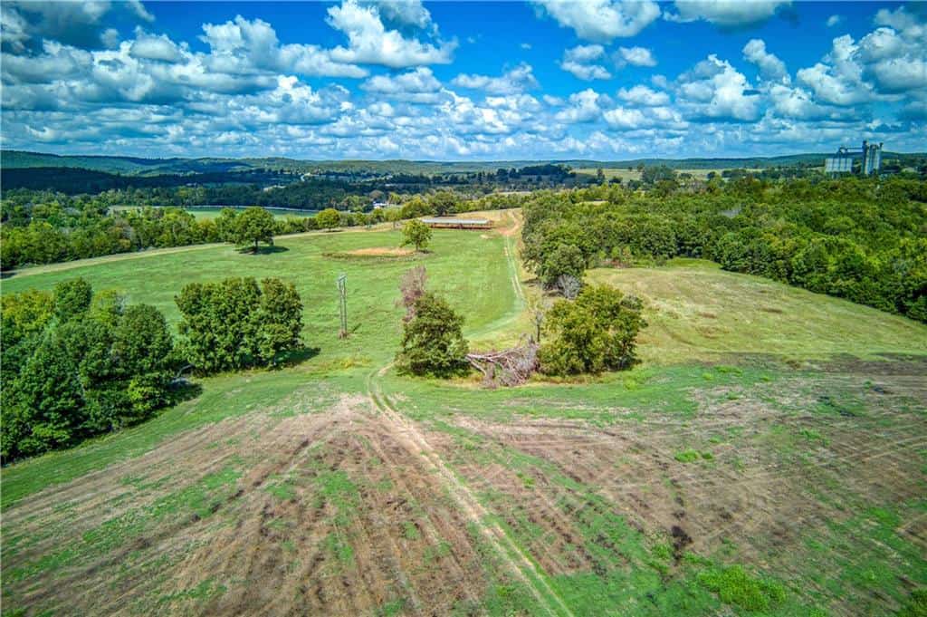200 unrestriced acres in Yellville, AR