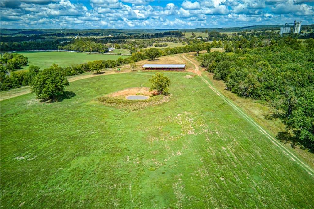 200 unrestriced acres in Yellville, AR