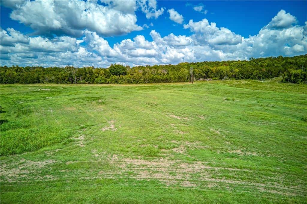 200 unrestriced acres in Yellville, AR
