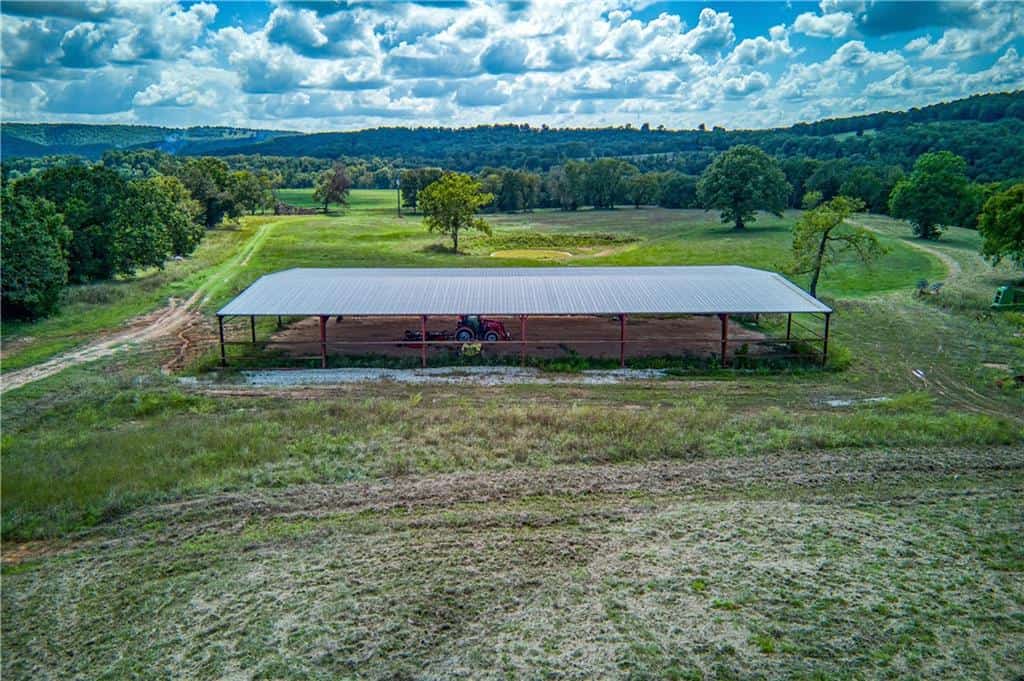 200 unrestriced acres in Yellville, AR