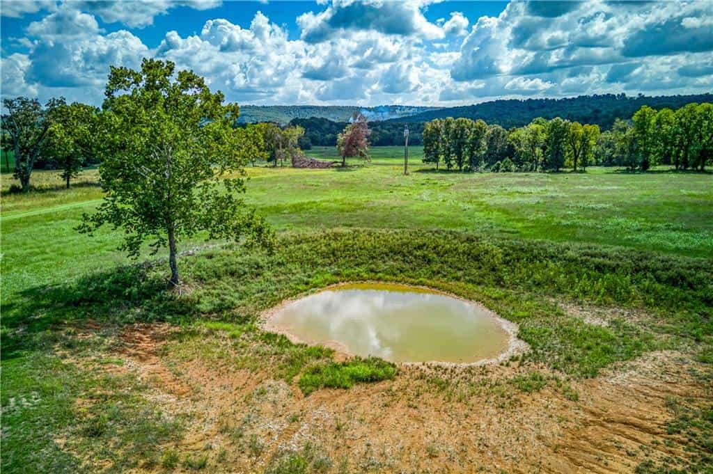 200 unrestriced acres in Yellville, AR