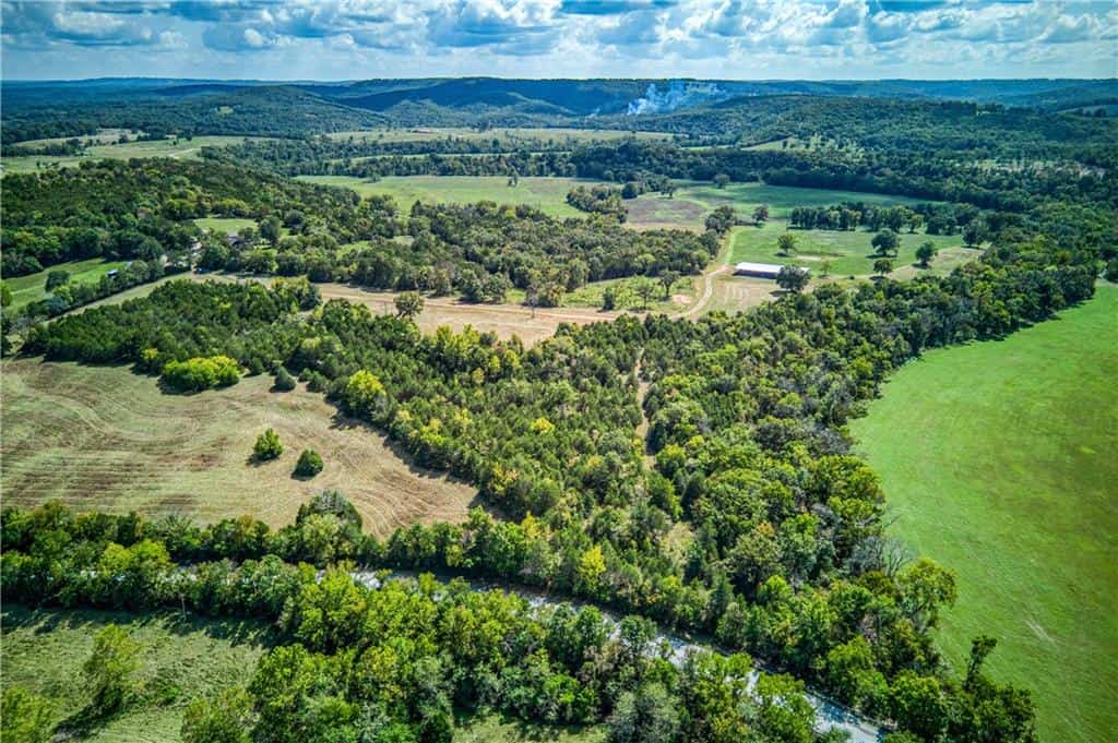 200 unrestriced acres in Yellville, AR