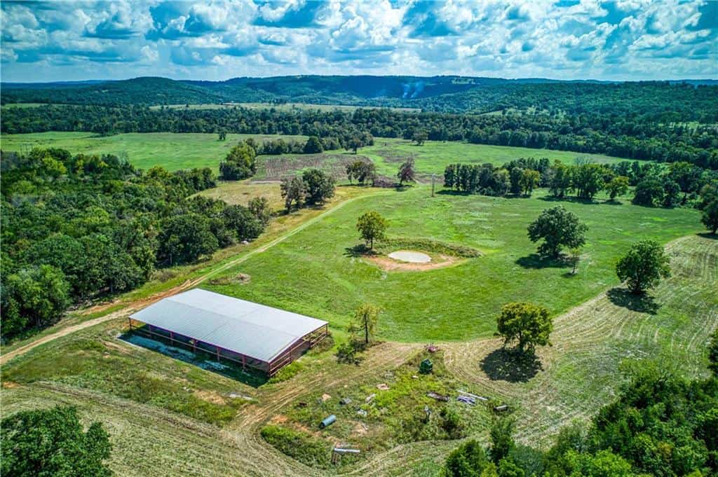 200 unrestriced acres in Yellville, AR