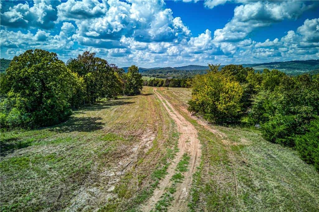 200 unrestriced acres in Yellville, AR