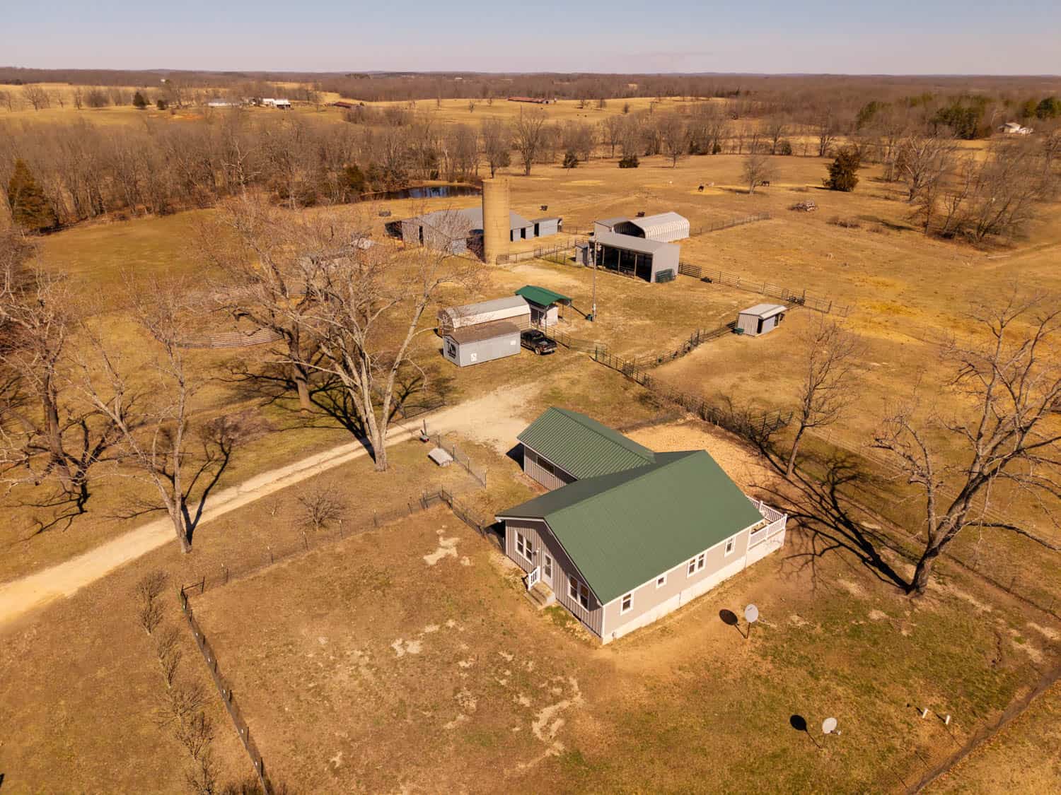 Horse Farm and Home for Sale in the Howell County Ozarks!