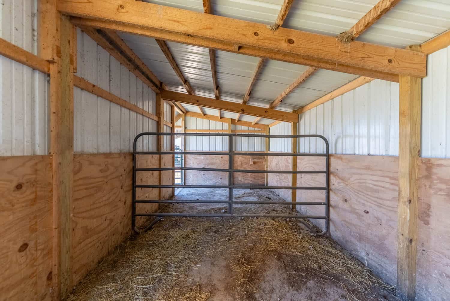 Horse Farm and Home for Sale in the Howell County Ozarks!