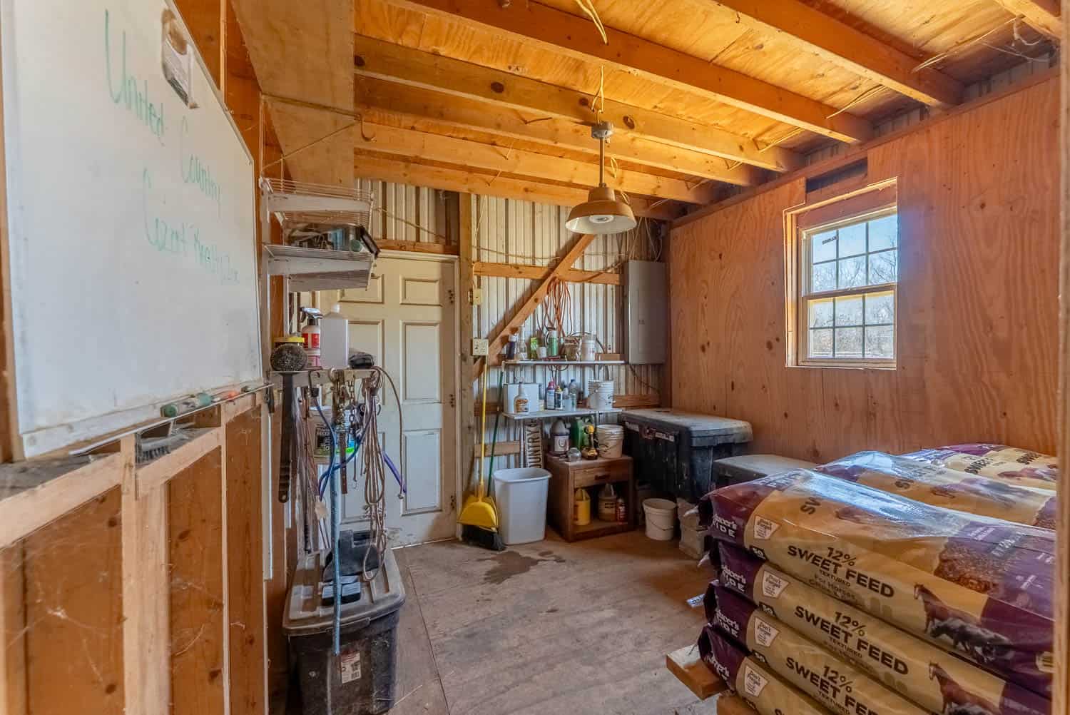 Horse Farm and Home for Sale in the Howell County Ozarks!