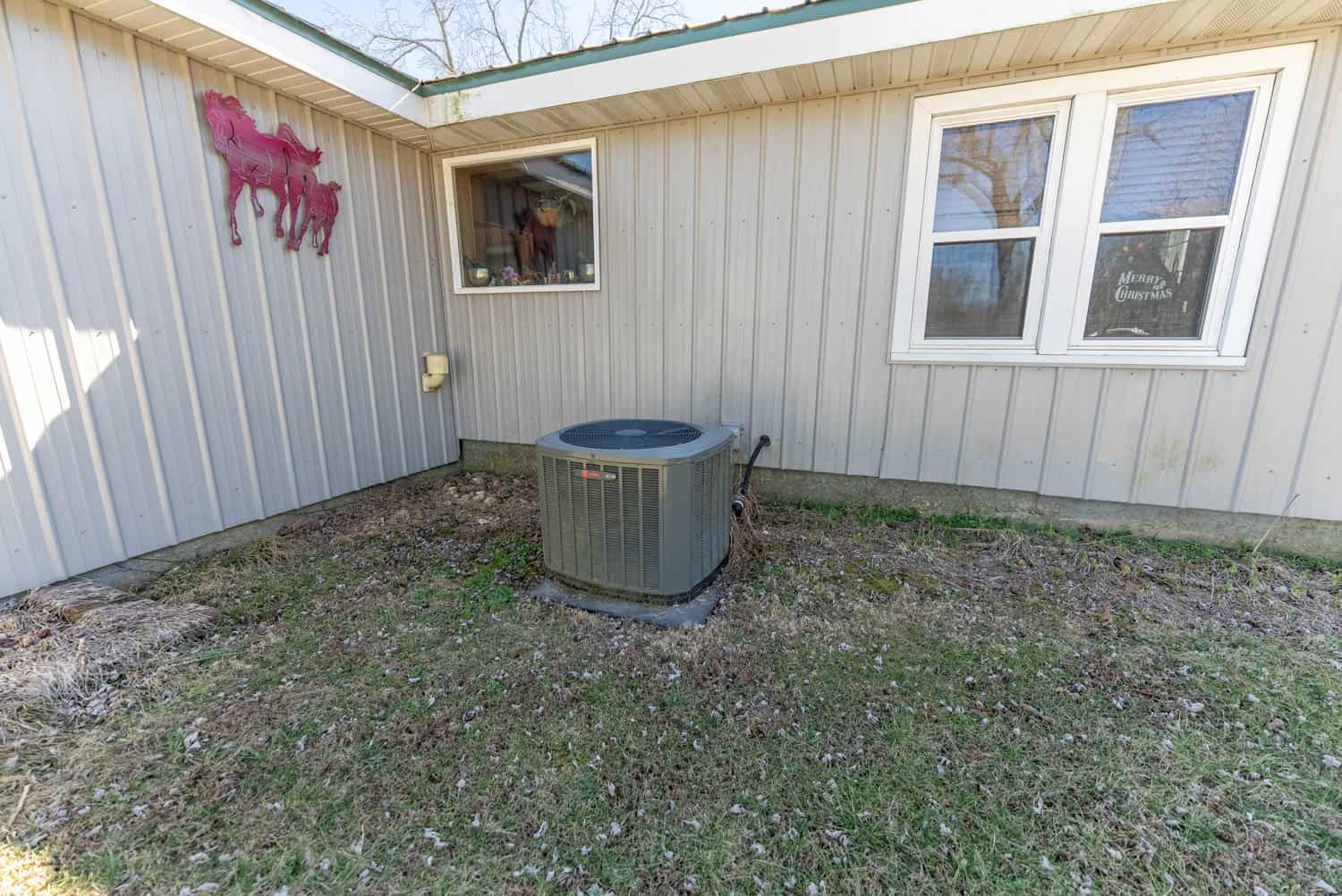 Horse Farm and Home for Sale in the Howell County Ozarks!