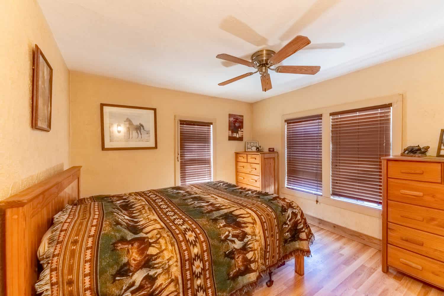 Horse Farm and Home for Sale in the Howell County Ozarks!