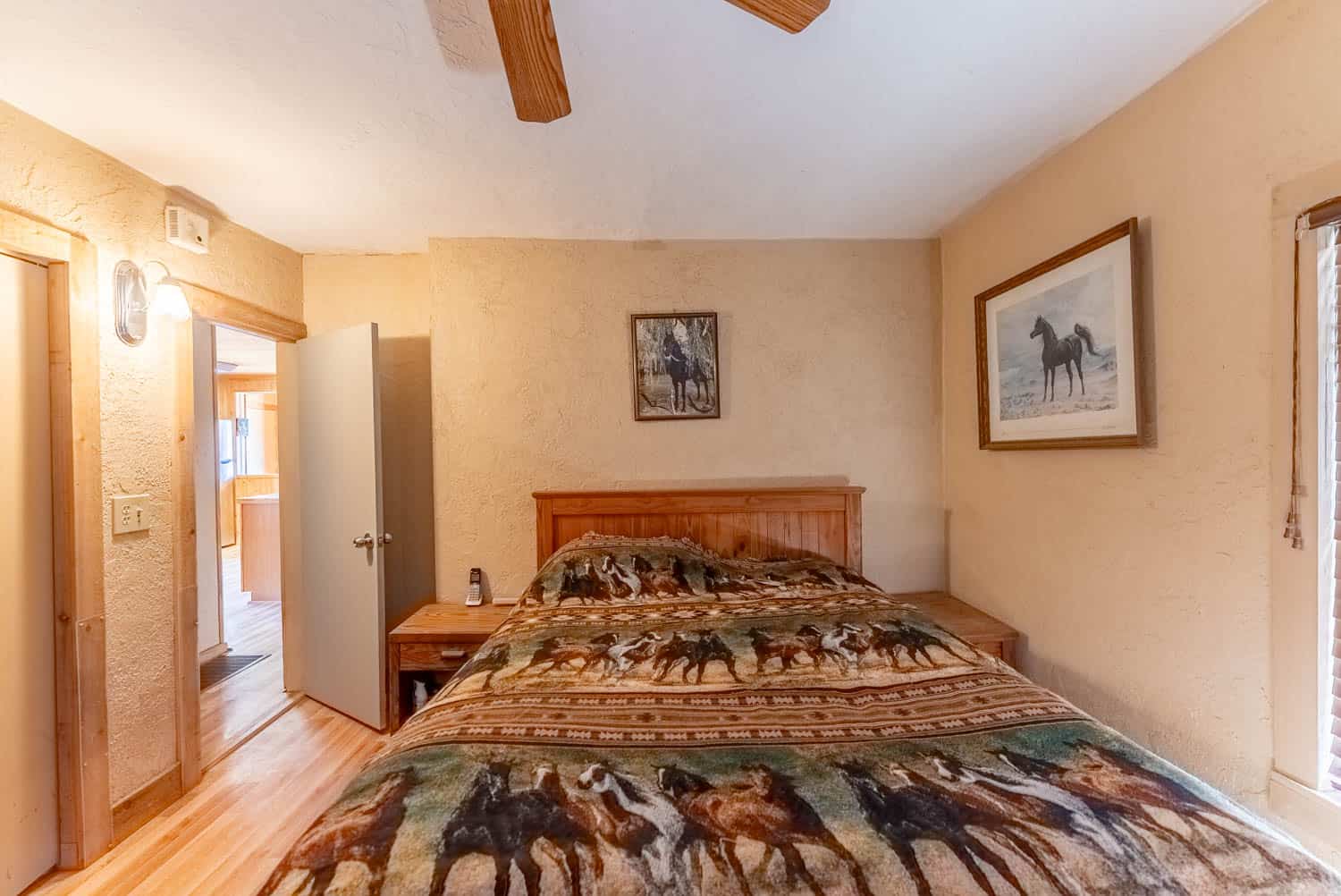 Horse Farm and Home for Sale in the Howell County Ozarks!