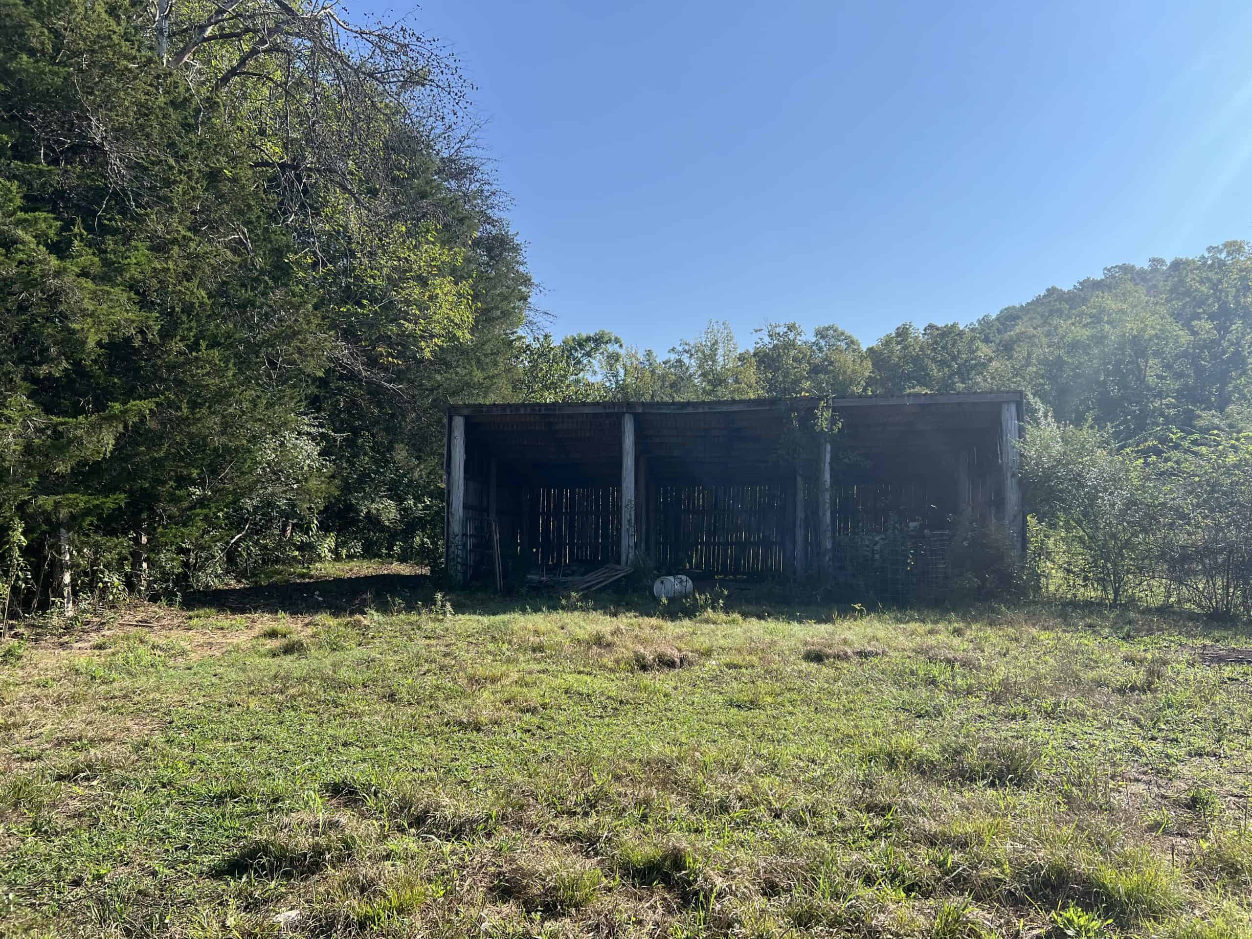 Tennessee Farm for Sale with Barn, Shop, Fencing, Septic, Creek, and Hunting