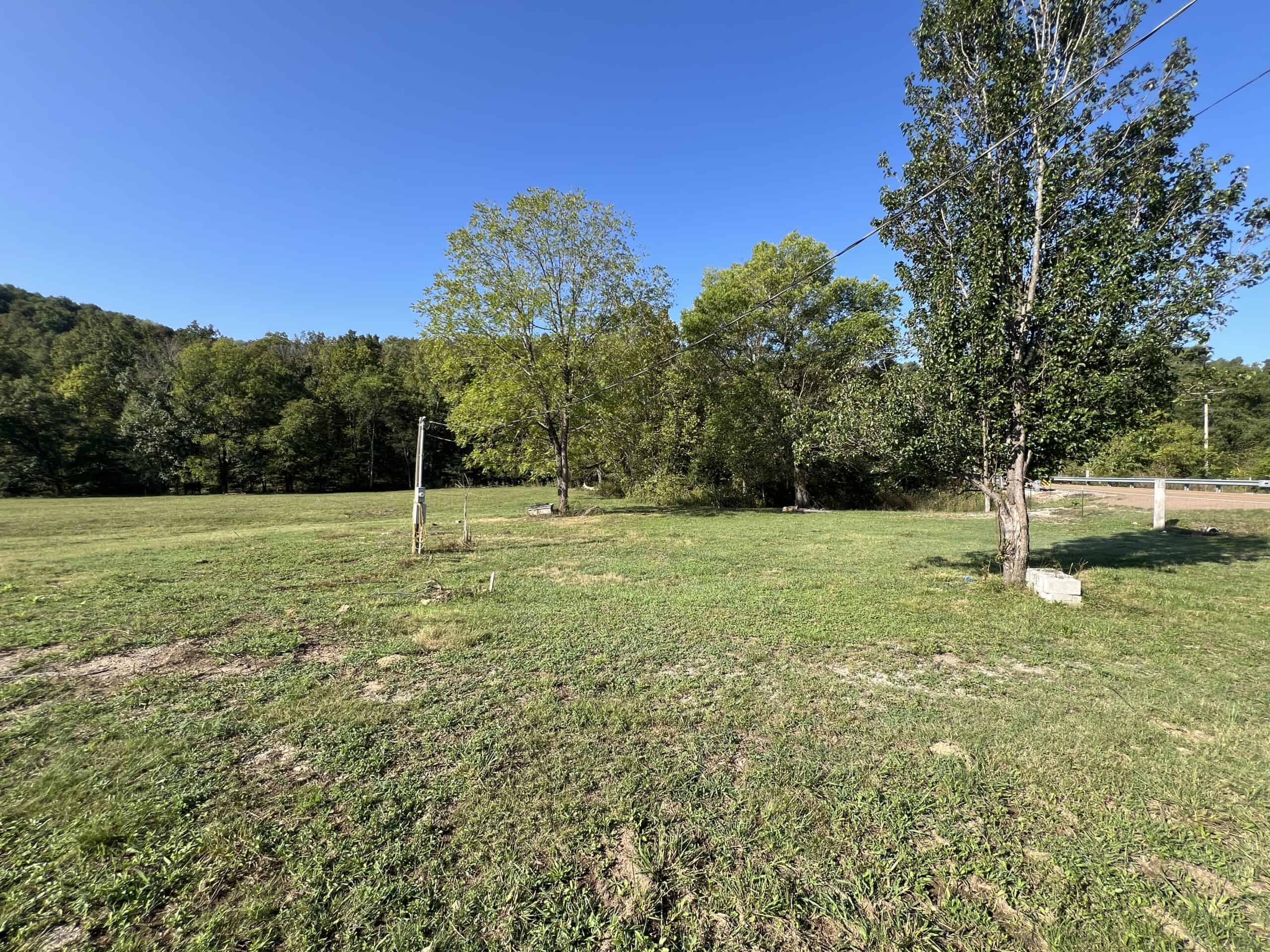 Tennessee Farm for Sale with Barn, Shop, Fencing, Septic, Creek, and Hunting