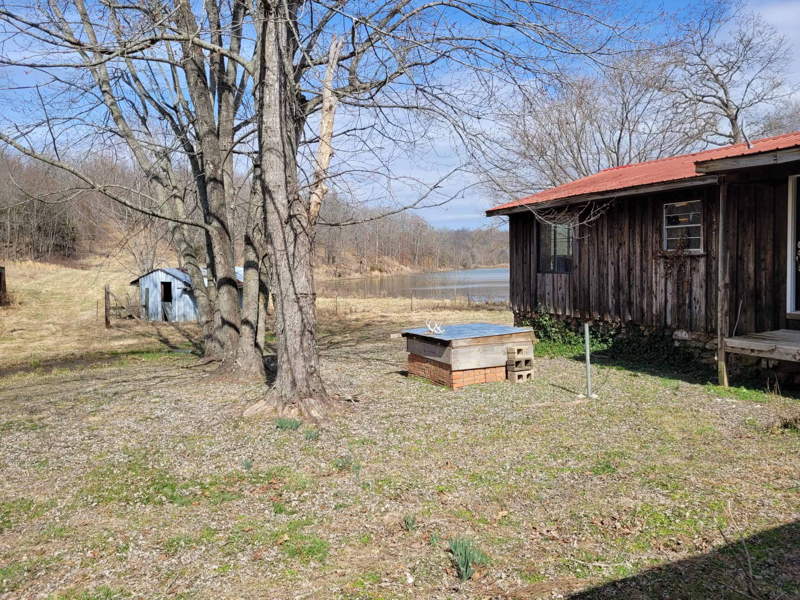 OZARKS CABIN AND HOBBY FARM/RECREATIONAL ACREAGE