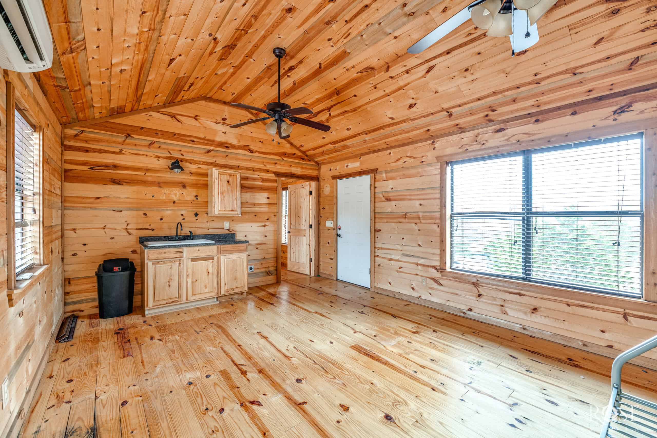 Scenic 157+ Acre Ranch in Sutton County – Prime Hunting