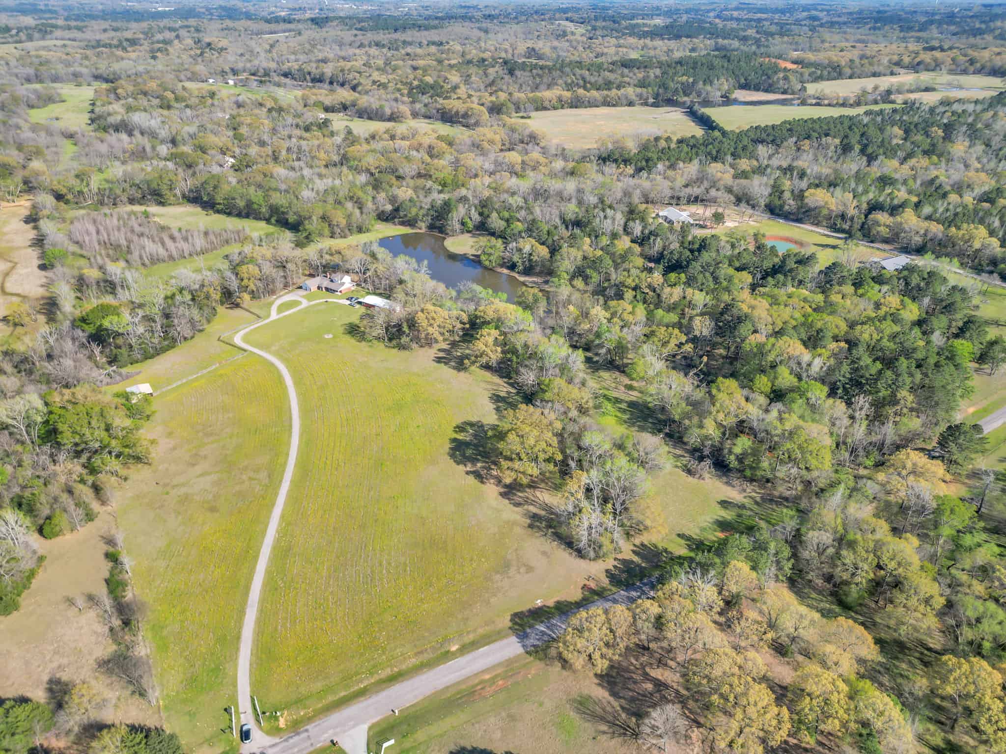 East Texas Hunting & Recreational Farm with Home & Barndo in Lindale, TX