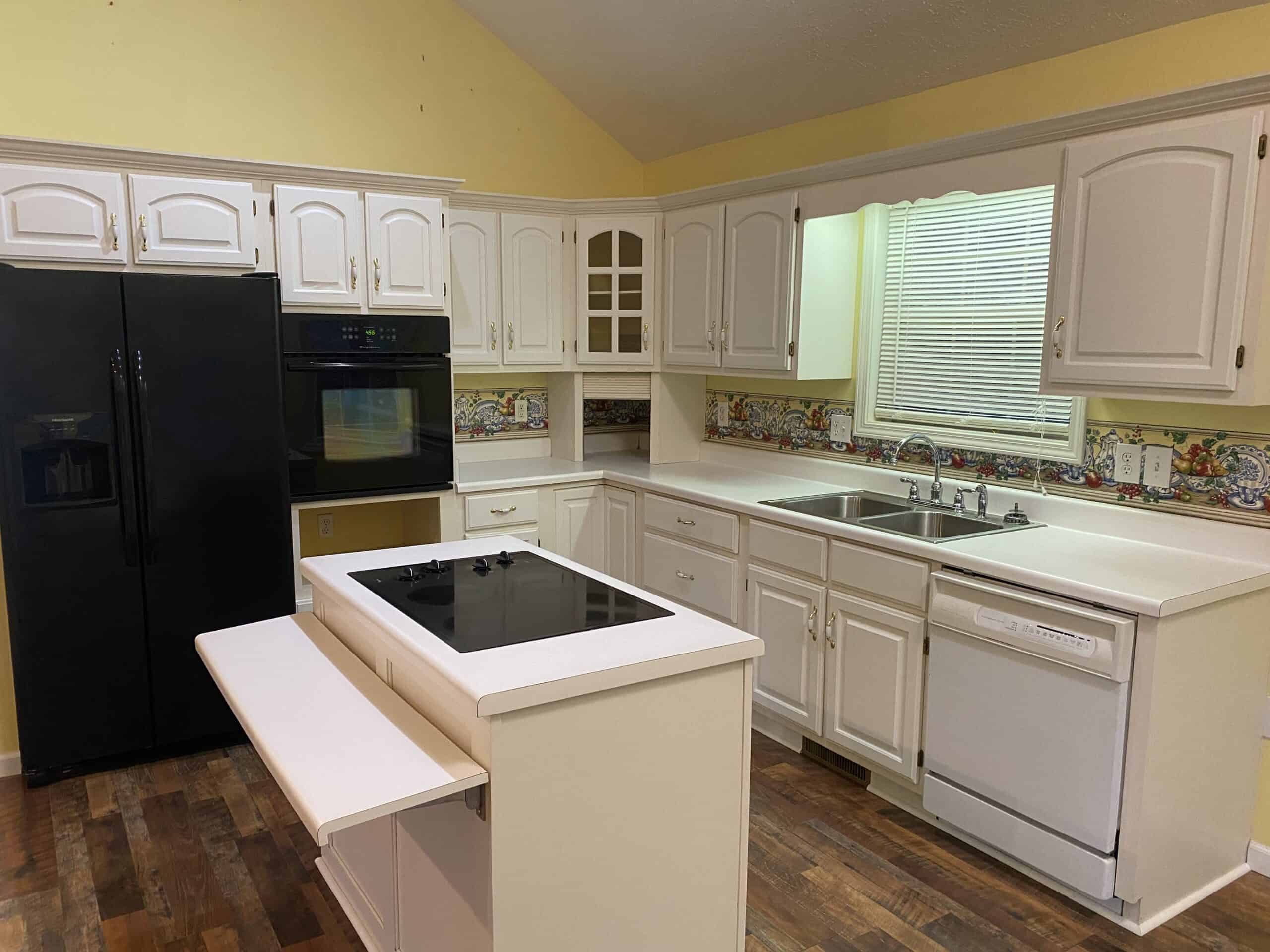 RENOVATED HOME ON 40 ACRES FOR SALE IN HARDIN COUNTY, TN