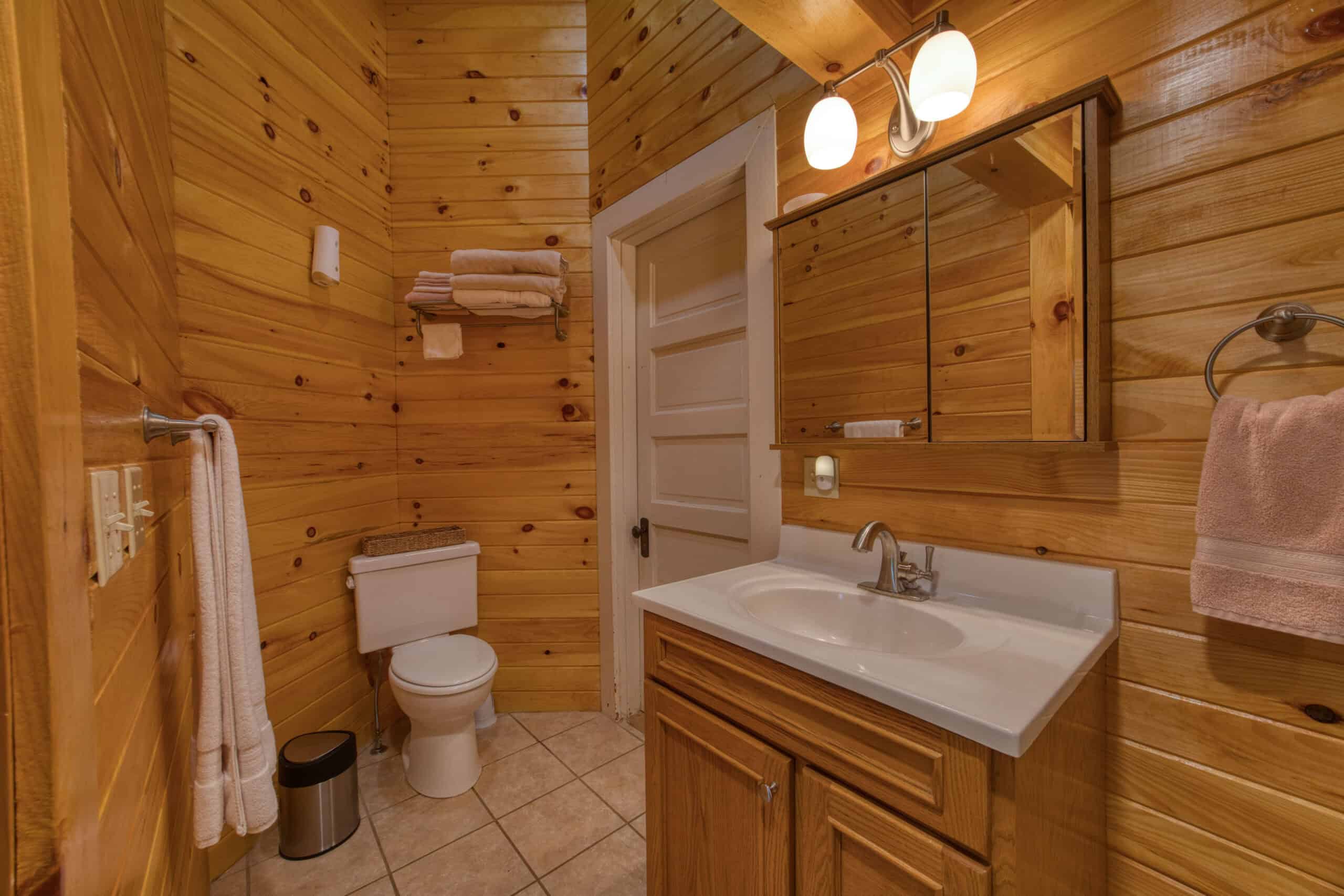 Hunter’s Paradise in the Heart of Missouri – Elk Head Lodge, Bland, MO