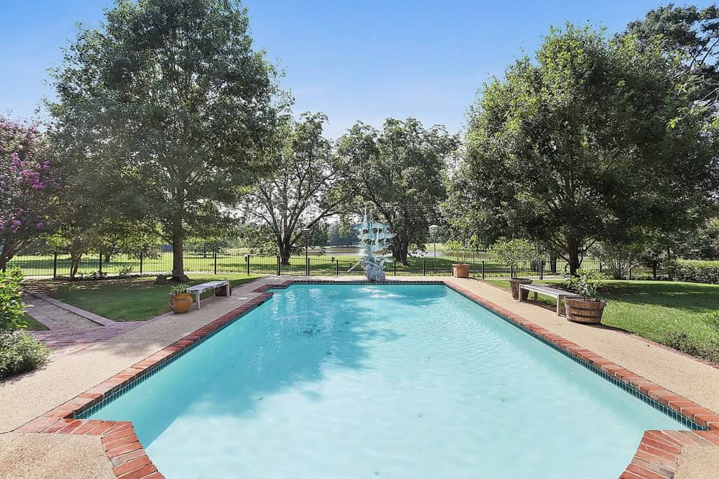 Beautiful Colonial Home on Acreage in East Feliciana Parish