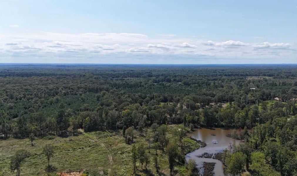 Arkansas Retreat – 100 Acres with New Home, Shop & Private Lake