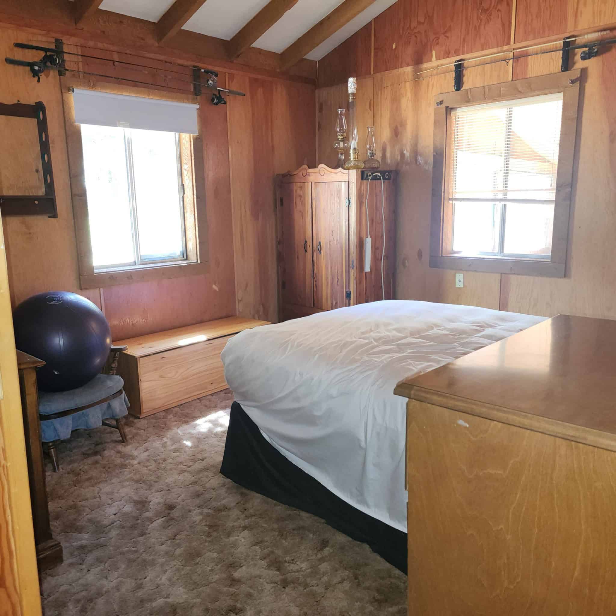 Cabin on 36 Acres with National Forest Access