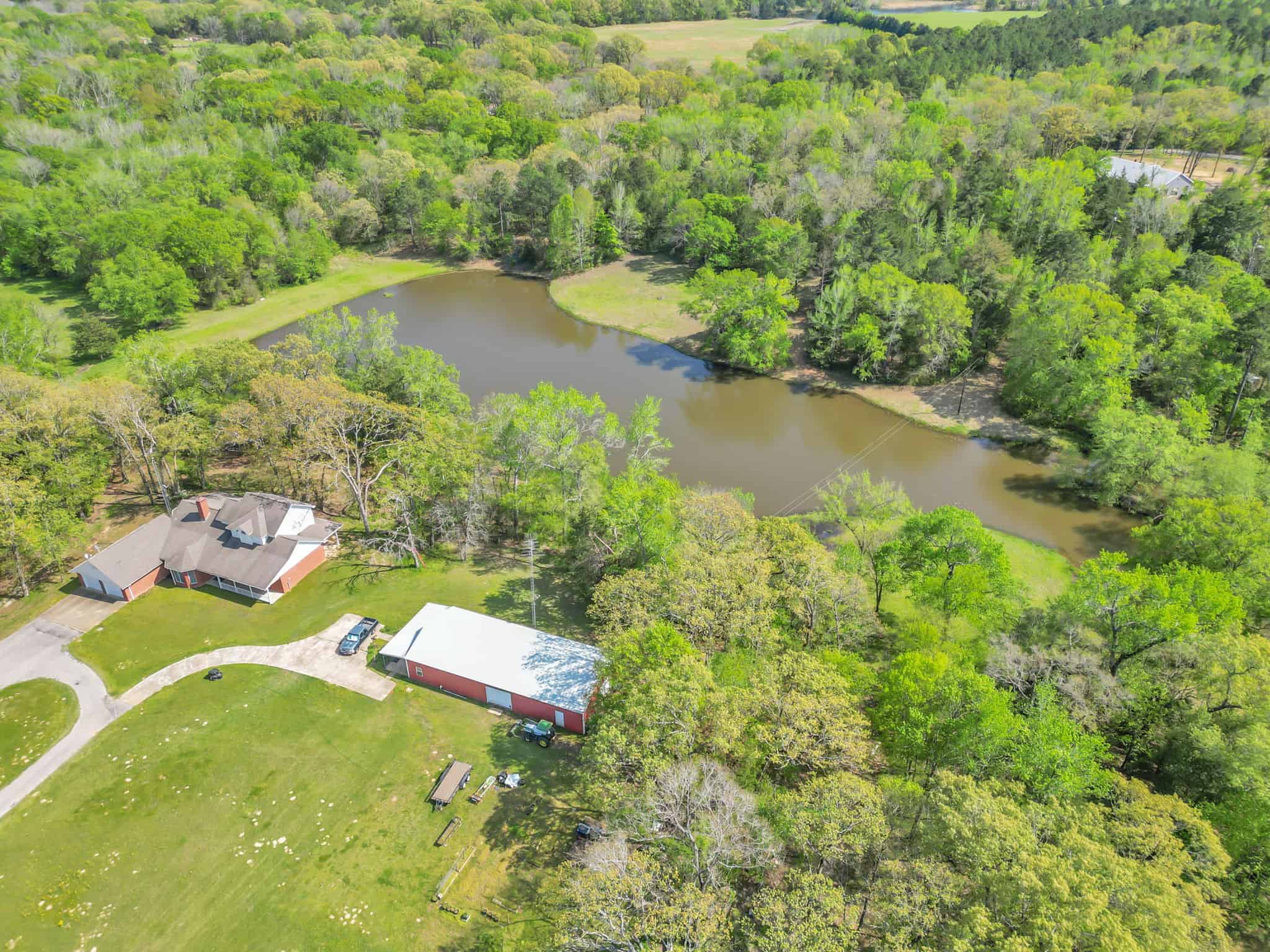East Texas Hunting & Recreational Farm with Home & Barndo in Lindale, TX