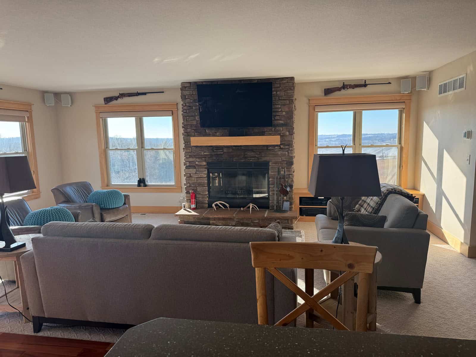 Hunters Paradise!! Stunning 92.4-Acre IA-MO Border House
