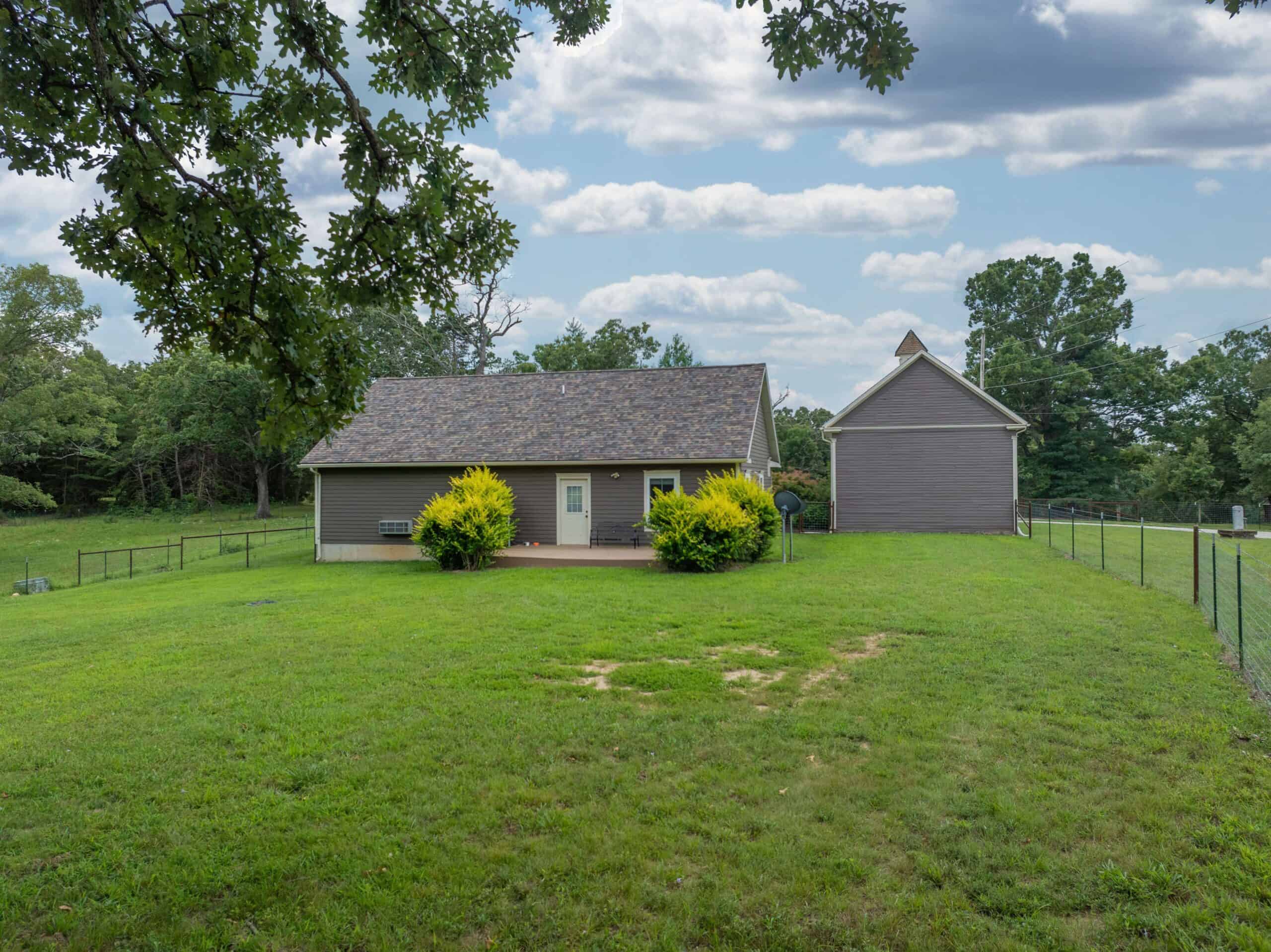 Hunter’s Paradise in the Heart of Missouri – Elk Head Lodge, Bland, MO