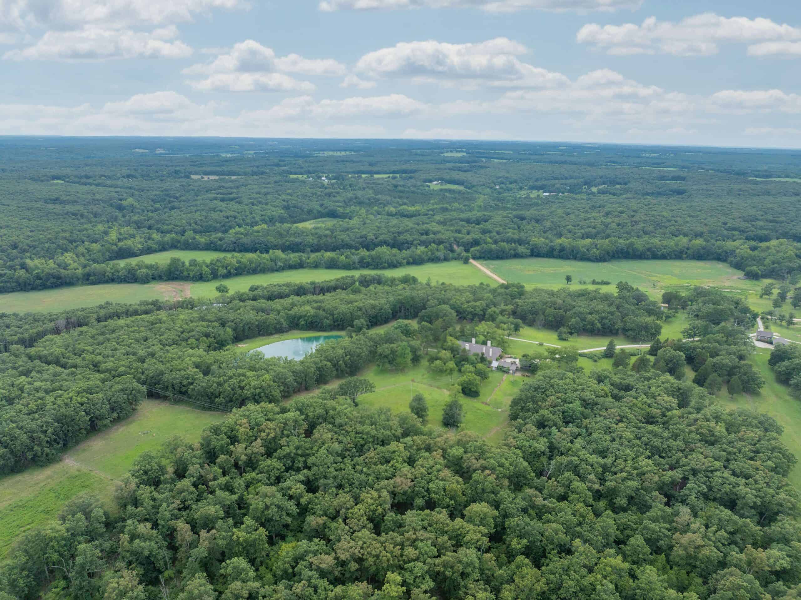 Hunter’s Paradise in the Heart of Missouri – Elk Head Lodge, Bland, MO