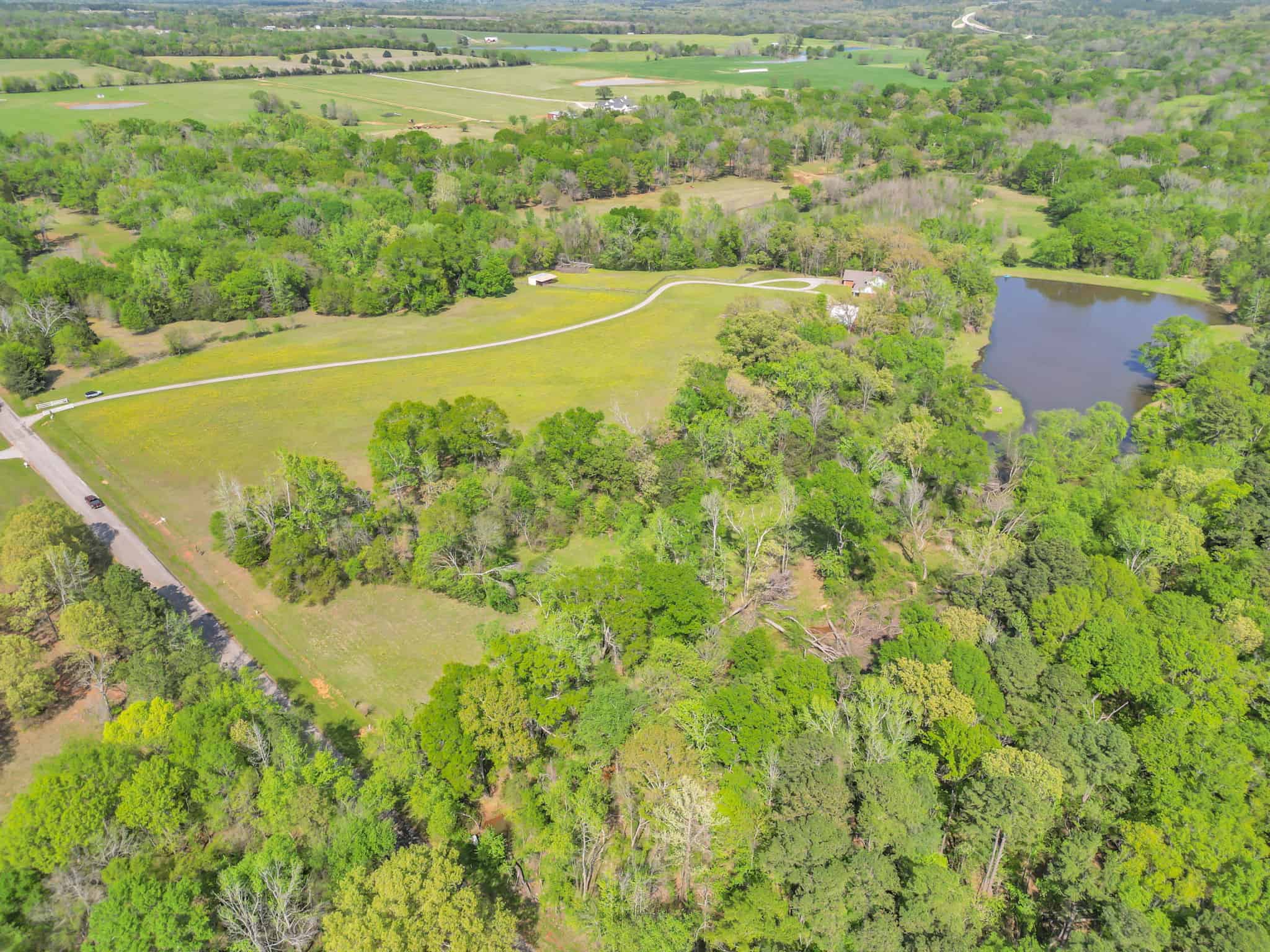 East Texas Hunting & Recreational Farm with Home & Barndo in Lindale, TX