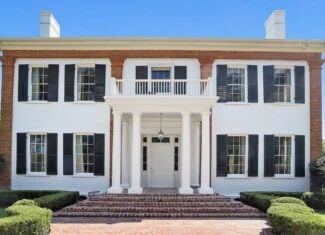Beautiful Colonial Home on Acreage in East Feliciana Parish