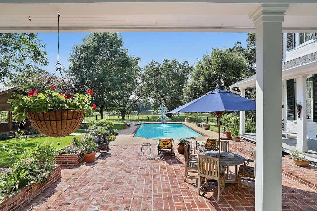 Beautiful Colonial Home on Acreage in East Feliciana Parish