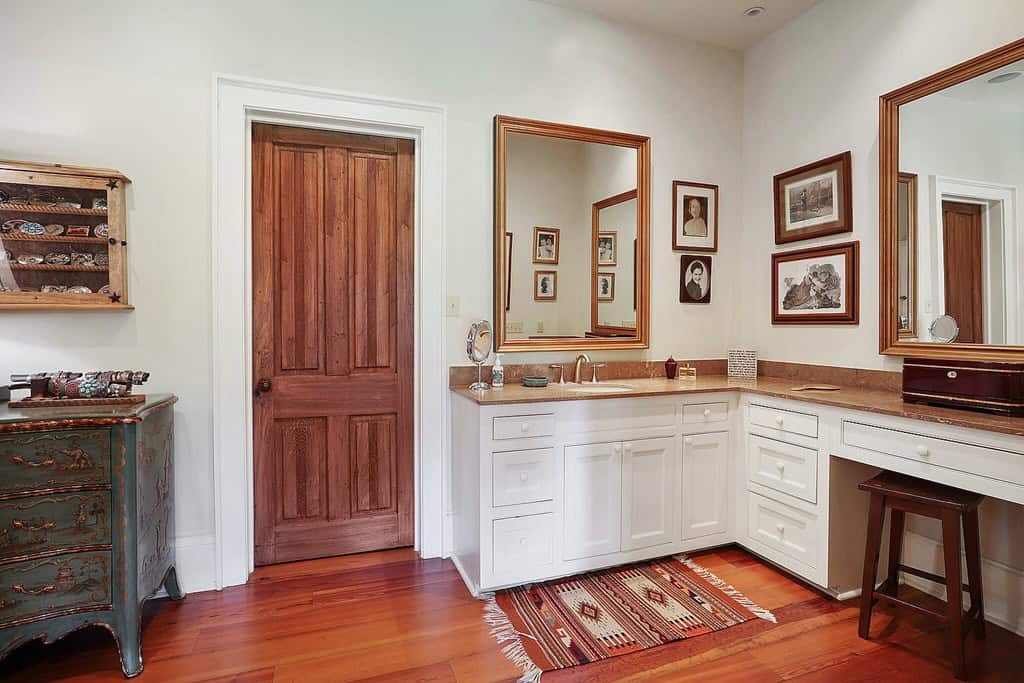 Beautiful Colonial Home on Acreage in East Feliciana Parish