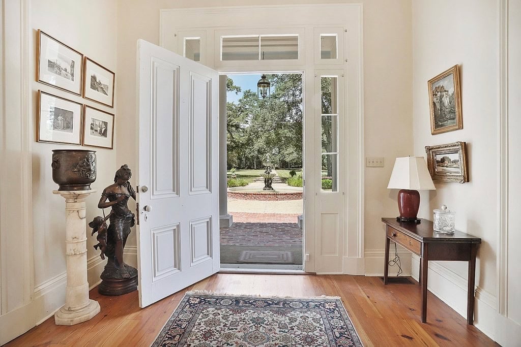 Beautiful Colonial Home on Acreage in East Feliciana Parish