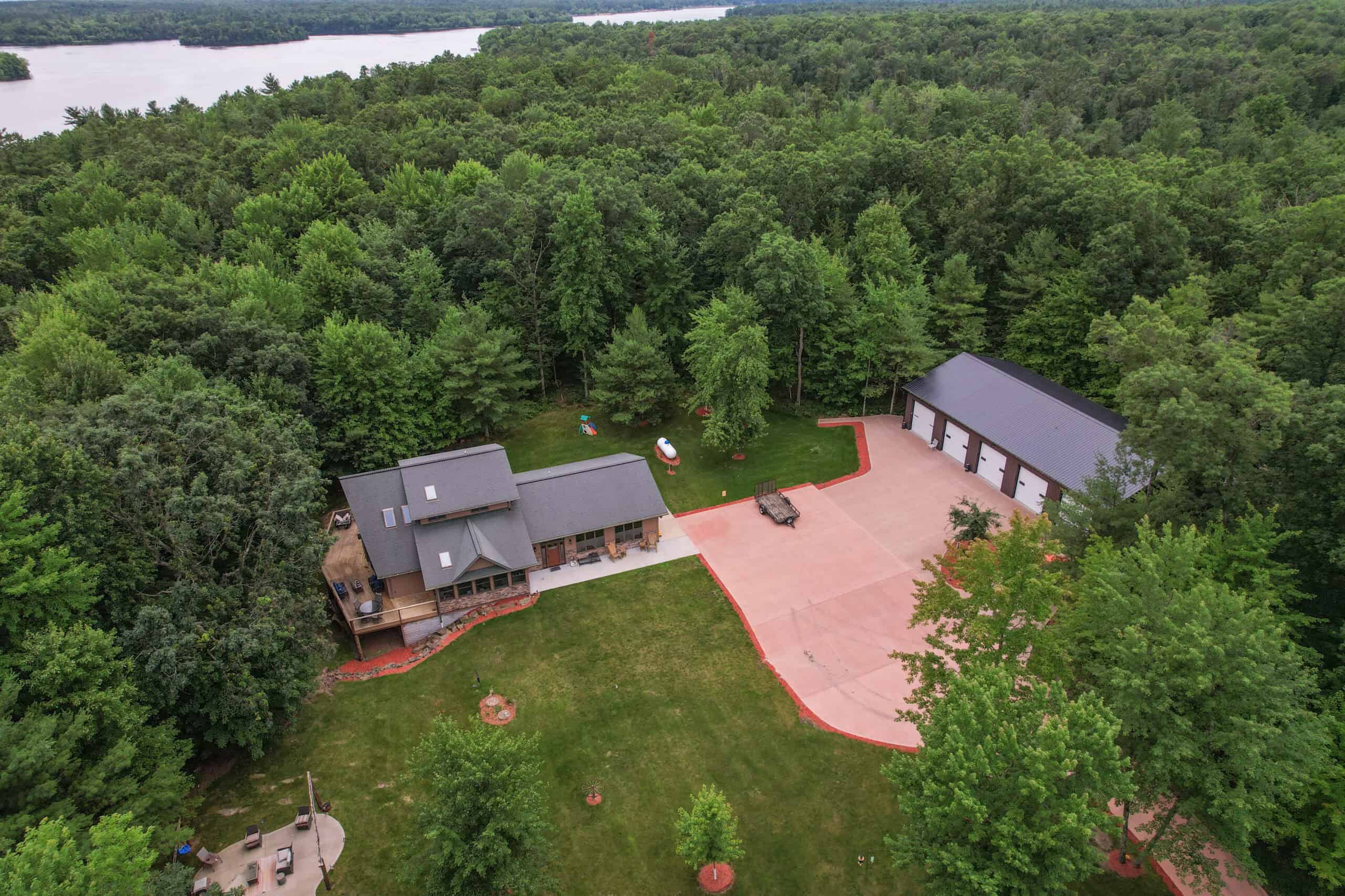 Beautiful Lakefront Home on Lake Arbutus, WI